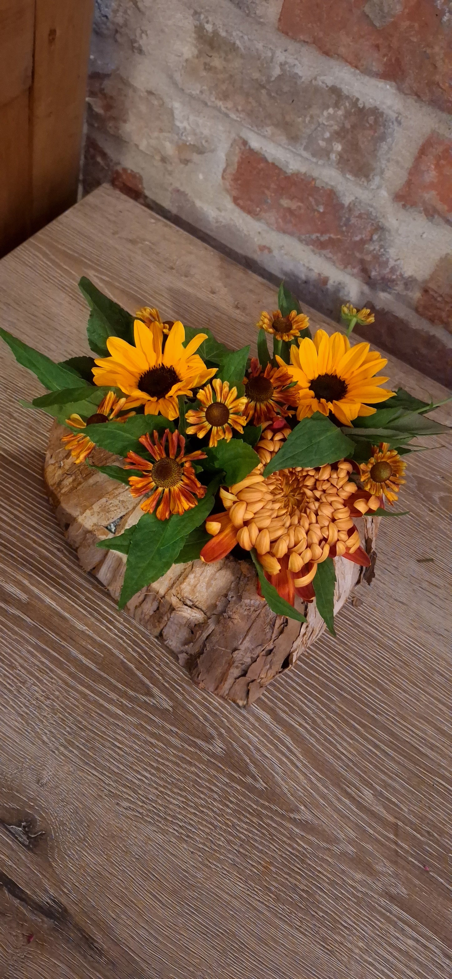 Bloemstuk hart in schors