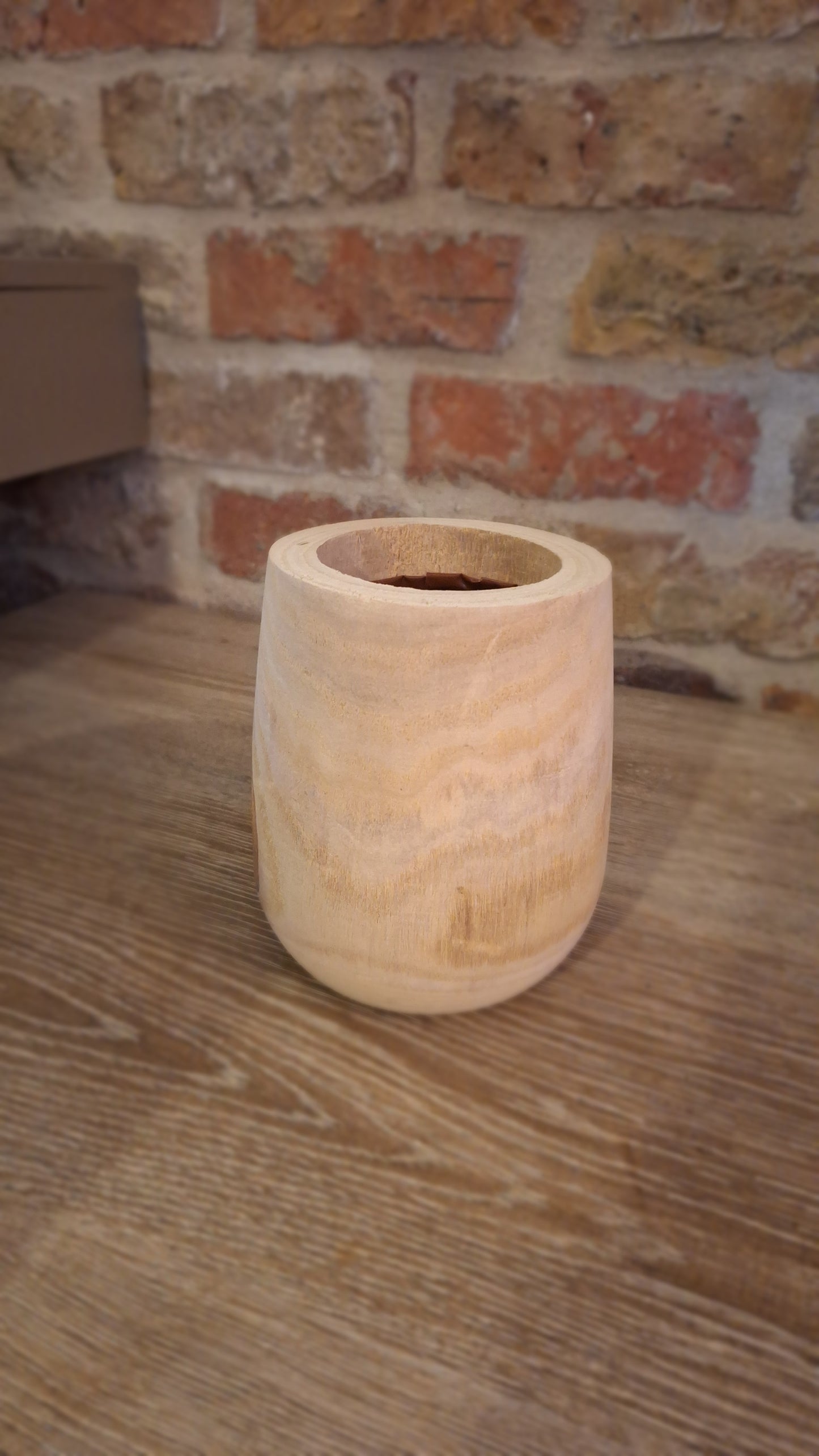 Teak pot dia 7cm