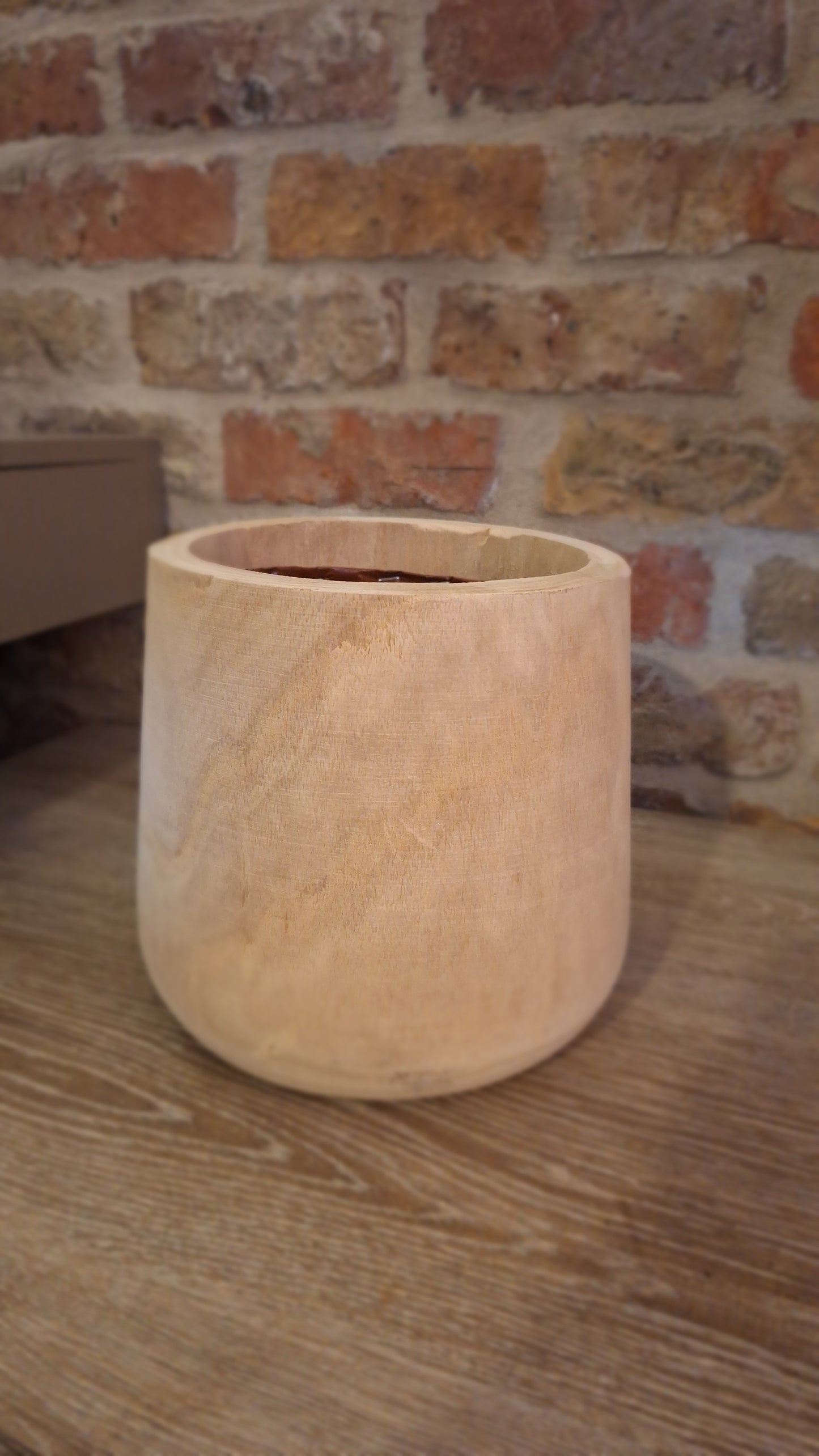 Teak pot dia 14cm