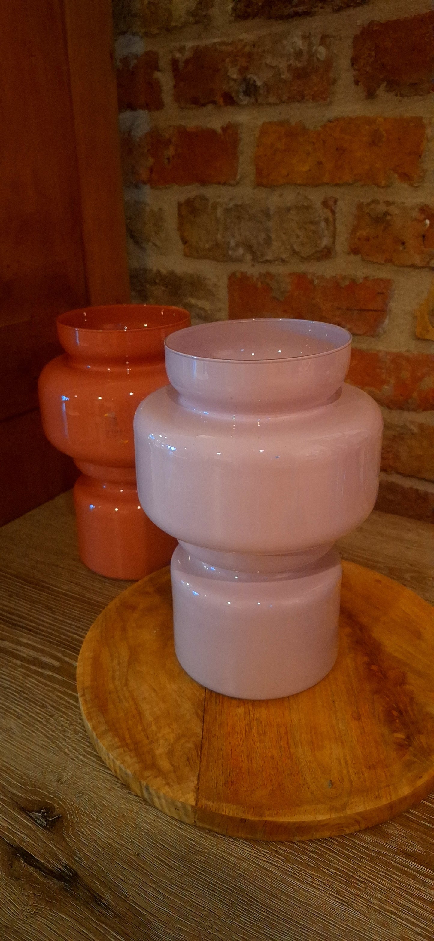 Lacquered vase Nude purple