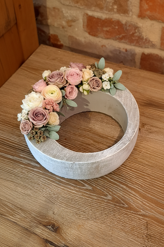 Betonnen ring - zachte pasteltinten