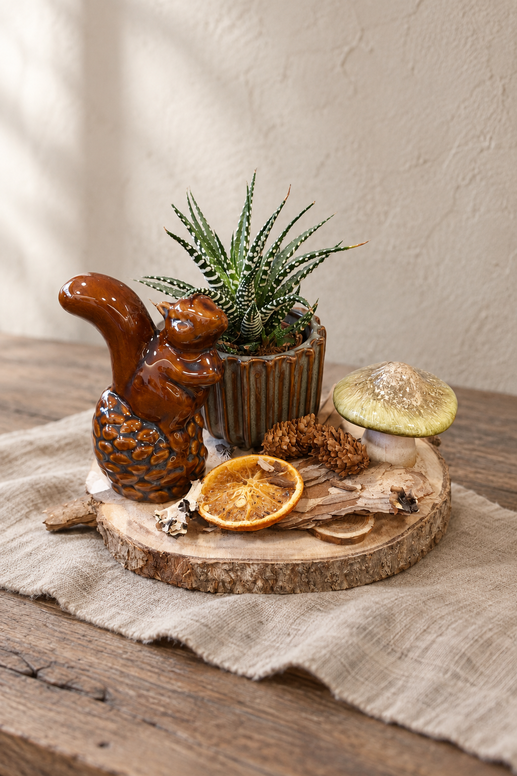 Plateau 1 – uil met cactus