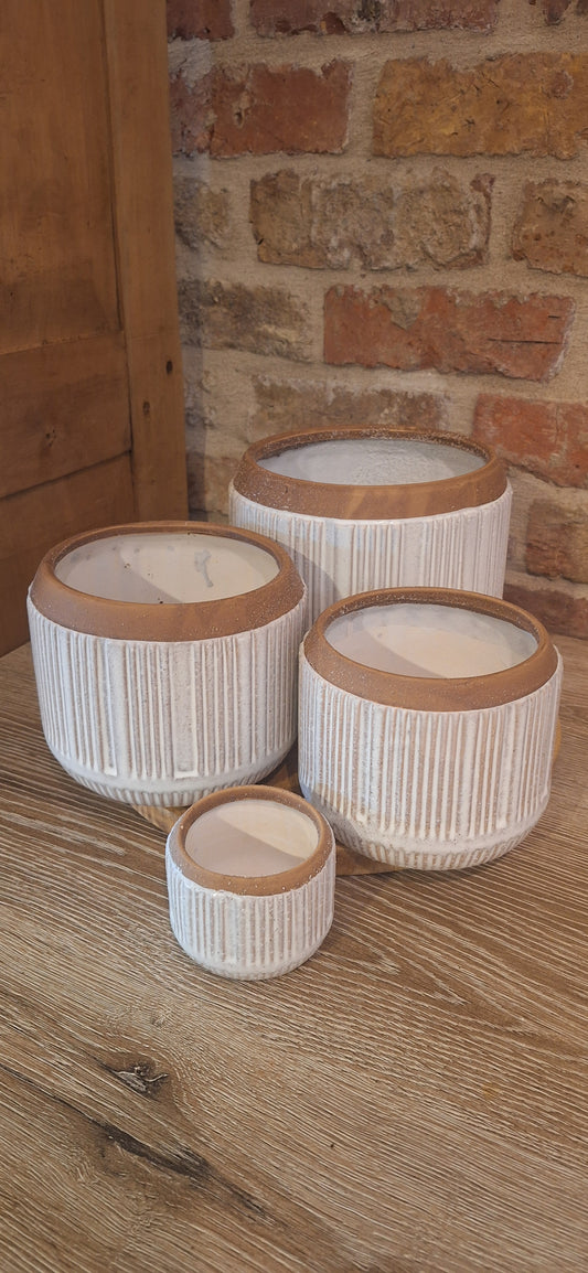 Pot white stripes dia 12cm